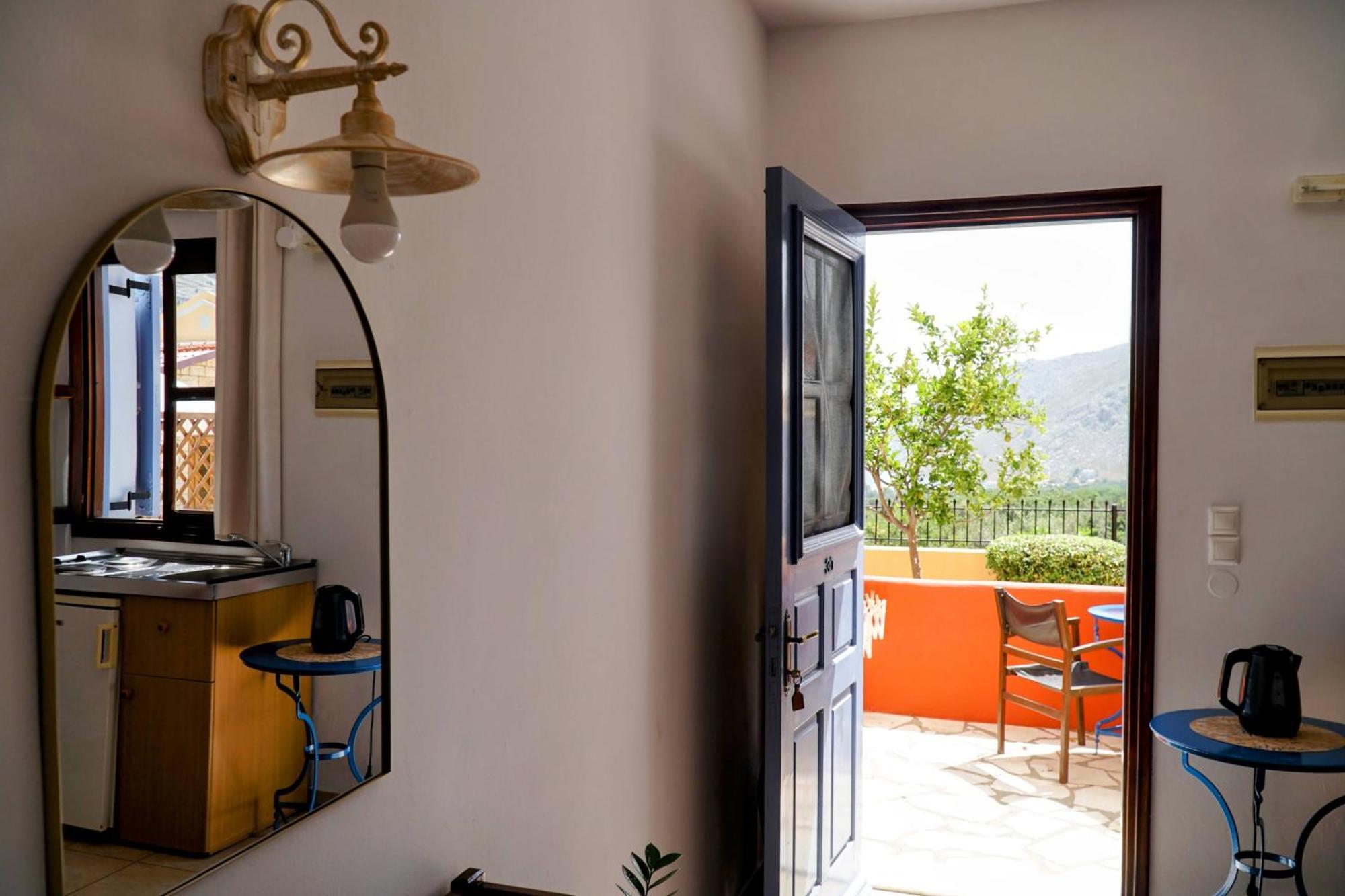 Taxiarchis Aparthotel Symi Exterior photo
